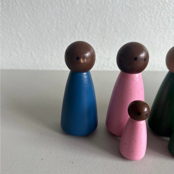 Set of 24 Mamas & 23 Babies - My Big World Playscapes - Picture 2 of 9